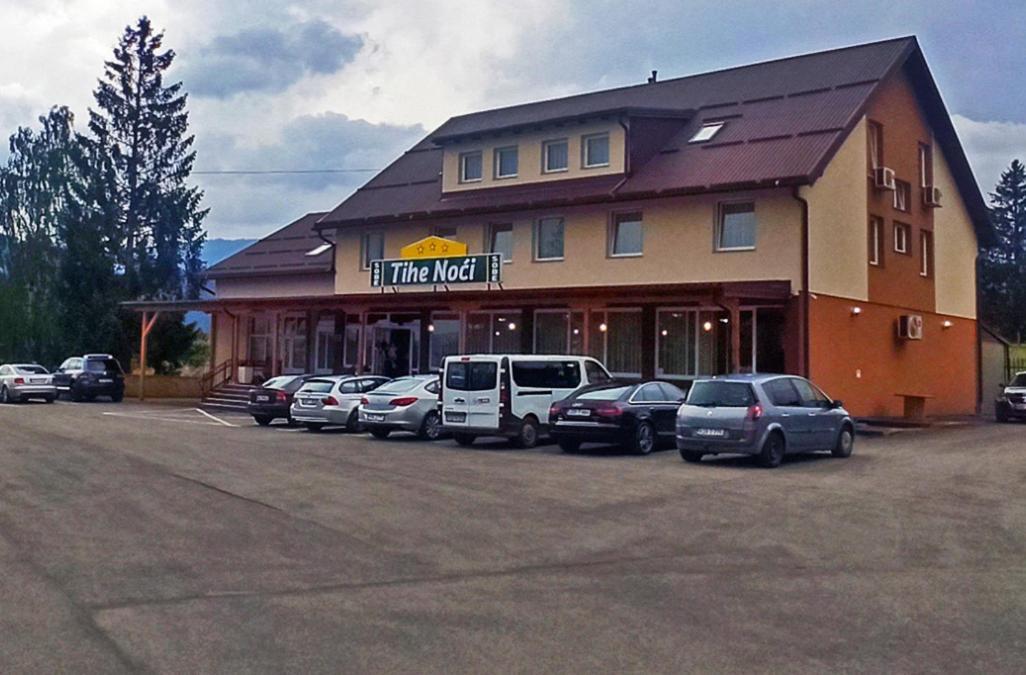 Tihe Noci Motel Pale Exterior photo